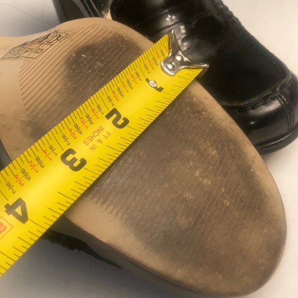 Michael Michael kors shiny black pump. - Picture 15 of 16